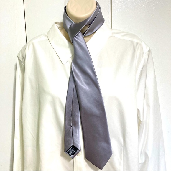 Perry Ellis Portfolio Sateen Slim Tie Shiny Gray Silver Color 3" Wide - Picture 5 of 6